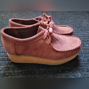 ❤️ Clarks Wallabee Suede Size 7.5